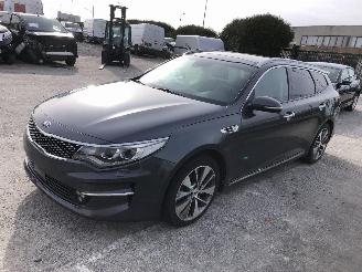 krockskadad bil auto Kia Optima BREAK 1.7 CRDI AUTO 2017/3