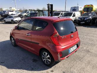 skadebil auto Kia Picanto  