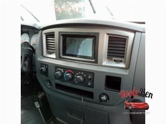 Dodge Ram Ram 3500 Standard Cab (DR/DH/D1/DC/DM), Pick-up, 2001 / 2008 5.7 V8 Hemi 1500 4x4 picture 15