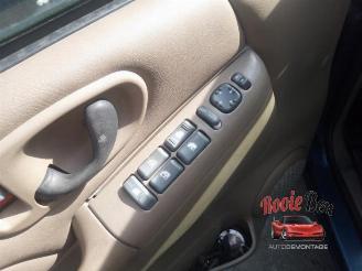 Chevrolet Blazer Blazer S10, SUV, 1996 / 2004 4.3 4x4 picture 4