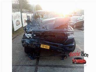 Dodge Ram 1500 Crew Cab (DS/DJ/D2), Pick-up, 2010 / 2018 5.7 Hemi V8 4x4 picture 2