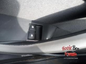 Opel Astra Astra J (PC6/PD6/PE6/PF6), Hatchback 5-drs, 2009 / 2015 1.6 16V Ecotec picture 19