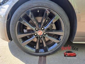 Jaguar XE XE, Sedan, 2015 2.0 200 Turbo 16V picture 21