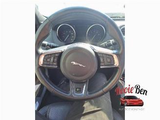 Jaguar XE XE, Sedan, 2015 2.0 200 Turbo 16V picture 8