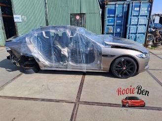 Jaguar XE XE, Sedan, 2015 2.0 200 Turbo 16V picture 3