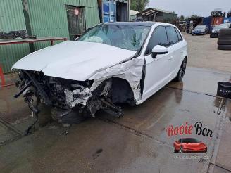 Audi A3 A3 Sportback (8VA/8VF), Hatchback 5-drs, 2012 / 2020 1.6 TDI Ultra 16V picture 3