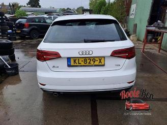 Audi A3 A3 Sportback (8VA/8VF), Hatchback 5-drs, 2012 / 2020 1.6 TDI Ultra 16V picture 4