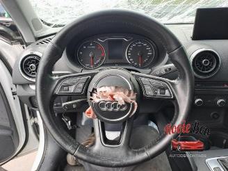 Audi A3 A3 Sportback (8VA/8VF), Hatchback 5-drs, 2012 / 2020 1.6 TDI Ultra 16V picture 8