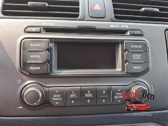 Kia Rio Rio III (UB), Hatchback, 2011 / 2017 1.2 CVVT 16V picture 11