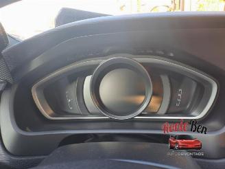 Volvo V-40 V40 (MV), Hatchback 5-drs, 2012 / 2019 2.0 D3 16V picture 10