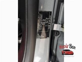 Volvo V-40 V40 (MV), Hatchback 5-drs, 2012 / 2019 2.0 D3 16V picture 34