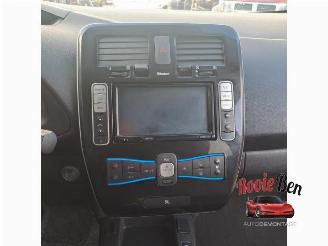 Nissan Leaf Leaf (ZE0), Hatchback, 2010 / 2017 Leaf picture 13