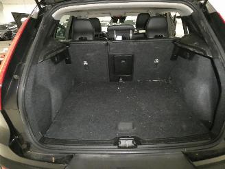 Volvo XC40 2.0D  MOMENTUM picture 19