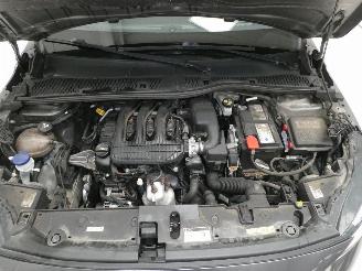 Peugeot 208 II LIKE picture 21