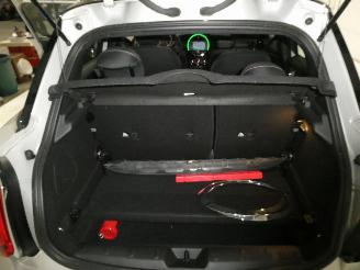 Mini Cooper 1.5 picture 15