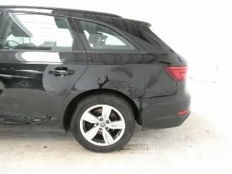 Audi A4 2.0D AVANT picture 13