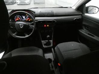 Dacia Sandero III ESSENTIA picture 21