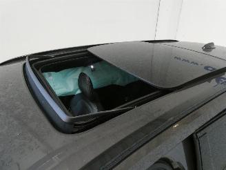 Volvo V-60 PLUS DARK picture 24