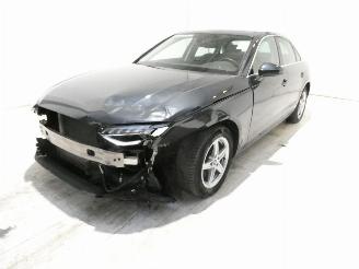 Audi A4 TYPE 8W picture 3