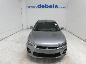 uszkodzony samochody osobowe Mitsubishi Lancer 1.6 2016/2