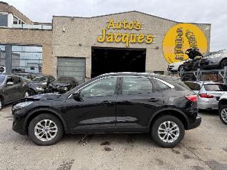 Coche accidentado Ford Kuga TITANIUM HYBRIDE 2022/1