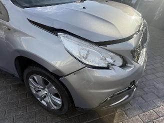 Peugeot 2008 1.2 STYLE PURE TECH picture 9