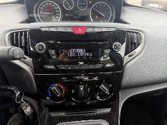 Lancia Ypsilon GOLD picture 25