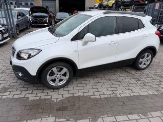 krockskadad bil auto Opel Mokka 1.6 CDTI 2016/1