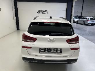 Hyundai I-30  picture 5