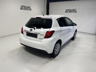 Toyota Yaris HYBRIDE picture 3