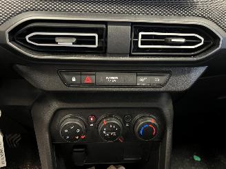 Dacia Sandero  picture 12