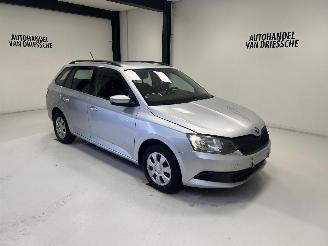 krockskadad bil auto Skoda Fabia  2017/3
