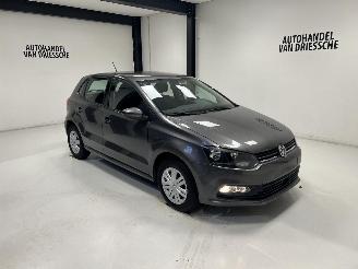 Unfallwagen Volkswagen Polo DSG // NUR 42000KM 2015/5