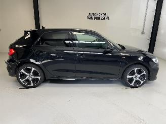 Audi A1 S-LINE / S-TRONIC picture 2