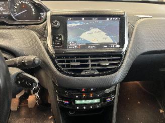 Peugeot 2008 ALLURE/PANORAMA picture 14