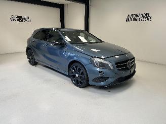 skadebil auto Mercedes A-klasse AUTOMAAT 2012/12