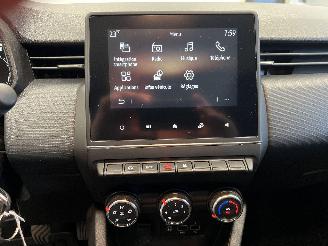 Renault Clio  picture 16