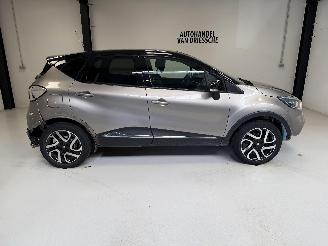 Auto incidentate Renault Captur INTENS 2016/5