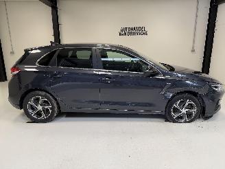 damaged passenger cars Hyundai I-30 AUTOMAAT 2023/11