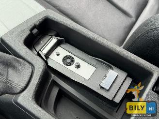 BMW 3-serie F31 320XD N47D20C Black sapphire metallic picture 28