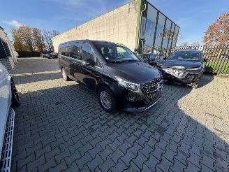 Mercedes V-klasse V-300 Avant-Garde extra lang / facelift picture 3