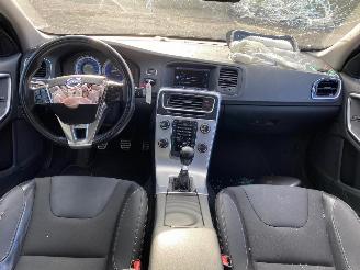 Volvo V-60 V 60 R-DESIGN picture 28