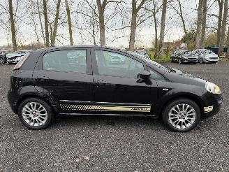 Vaurioauto  passenger cars Fiat Punto EVO 2010/7