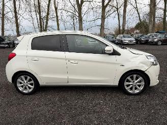 krockskadad bil auto Mitsubishi Space-star STAR 2015/3