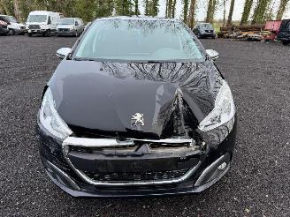 Peugeot 208 ALLURE picture 5