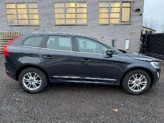 krockskadad bil auto Volvo Xc-60 SUMMUM 2015/11