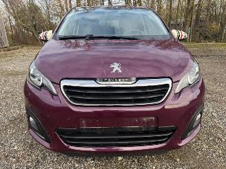 Peugeot 108 1.0 picture 5