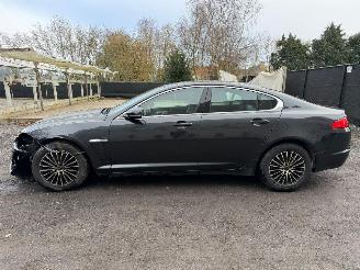 Jaguar XF 2.2 D picture 13