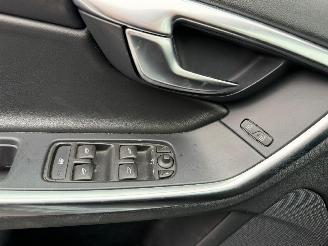 Volvo V-60 V 60 KINETIC picture 31