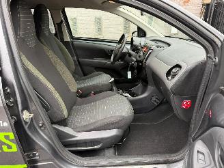 Peugeot 108 STYLE picture 23